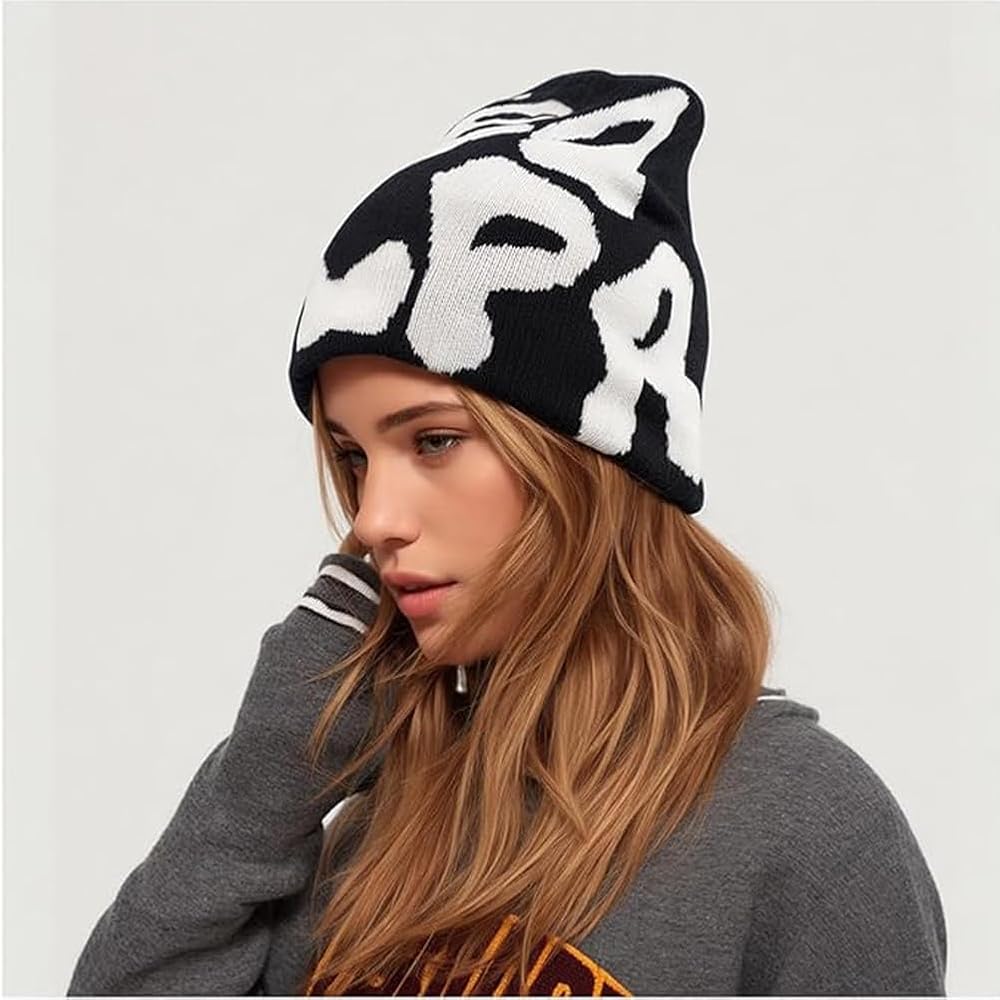 帽子 melt the lady logo kitty beanie cuffed-beanie-black-front-